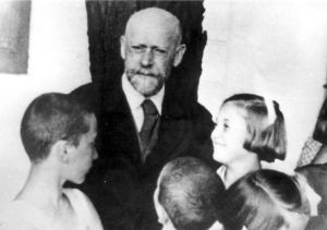 JANUSZ KORCZAK